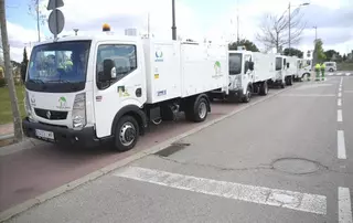 El servicio de limpieza incorpora cuatro nuevos camiones para trabajar en los nuevos desarrollos
