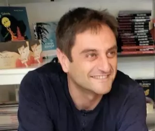 El escritor boadillano Rafa Pérez Herrero publica su último poemario: "Final con punto y seguido"