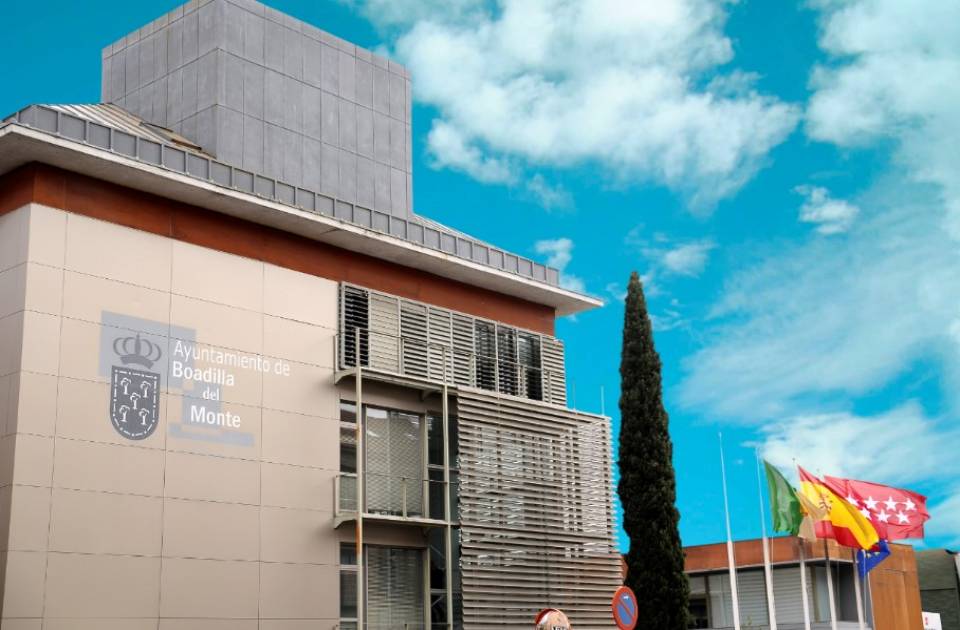 El PSOE de Boadilla pide la creación de una Oficina de Atención al Ciudadano presencial
