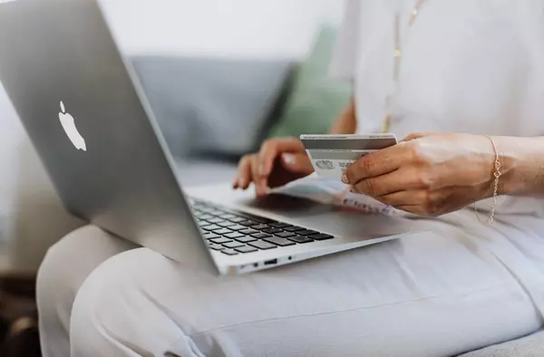 La Guardia Civil de Boadilla alerta: repuntan las estafas a través de Internet