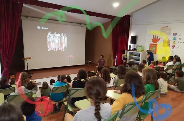 Un colegio público de Boadilla se suman al proyecto artístico 'O.I.R.' para fomentar la creatividad y sensibilidad de los alumnos