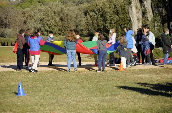 Cuatrocientos escolares de Boadilla experimentan cómo viven las personas con diversidad funcional 