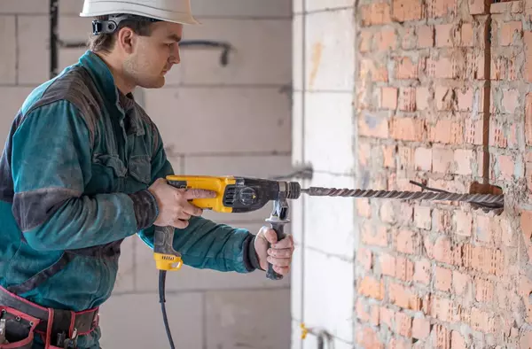 VOX Boadilla en contra de la subida del impuesto de obras y construcciones