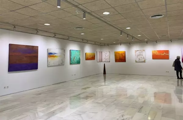 La boadillana Carmen Corral inaugura la exposición 'Naturaleza Intervenida' en el municipio