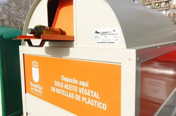 Boadilla instala 10 contenedores para reciclar el aceite de uso doméstico