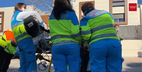 Muy grave un jardinero tras sufrir un accidente laboral en Boadilla
