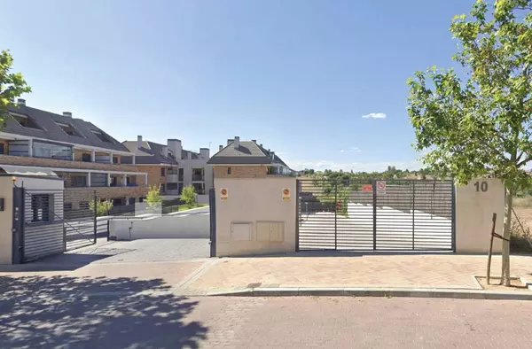 El Ayuntamiento de Boadilla subasta 3 plazas de garaje y 2 trasteros en Valenoso