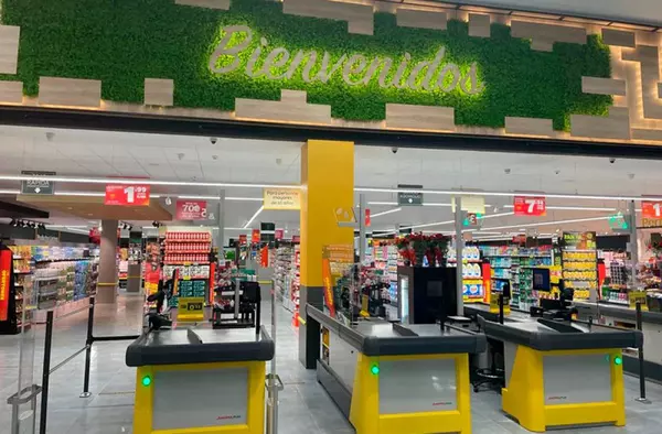 Ahorramás reabre en Boadilla un supermercado 'digitalizado' con nuevos servicios