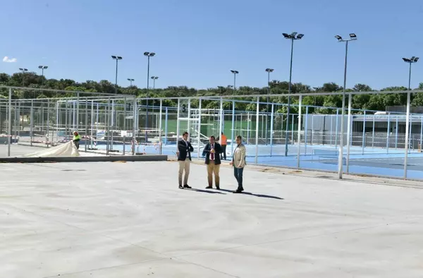 El Complejo Deportivo Municipal Ángel Nieto ya tiene una nueva pista multideportiva