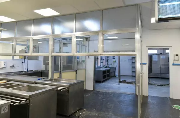 El Ayuntamiento invertirá cerca de 600.000 euros en mejorar las escuelas infantiles y colegios públicos este verano