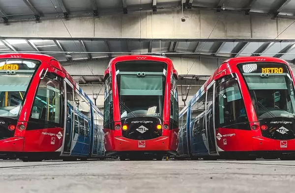 Metro Ligero Oeste invita a los vecinos a conocer su 'interior' con una visita guiada a sus cocheras 