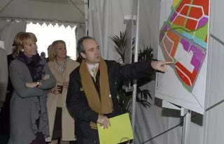 Esperanza Aguirre presenta en Boadilla el primer barrio ecológico de la Comunidad de Madrid
