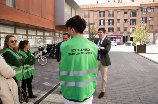 La 'patrulla verde' vuelve a recorrer las calles de Boadilla 