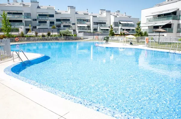 El Ayuntamiento de Boadilla inicia la campaña de control sanitario de las piscinas de comunidades de propietarios