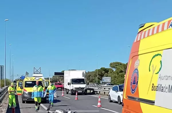 Heridos de gravedad un hombre y una mujer tras sufrir un accidente en la M-50 a la altura de Boadilla