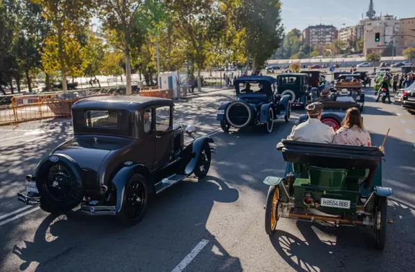 ACTIVIDADES. I Ruta exhibición de coches de época. 7 de Octubre en Las Rozas