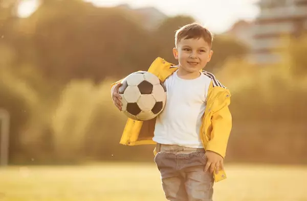 1 Balón=1 Regalo: la campaña solidaria de la Peña Atlética de Boadilla para los niños más desfavorecidos