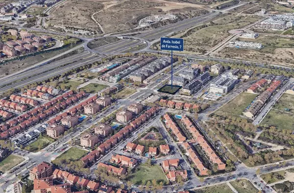 Boadilla subasta una parcela para la construcción de 16 viviendas en Isabel de Farnesio