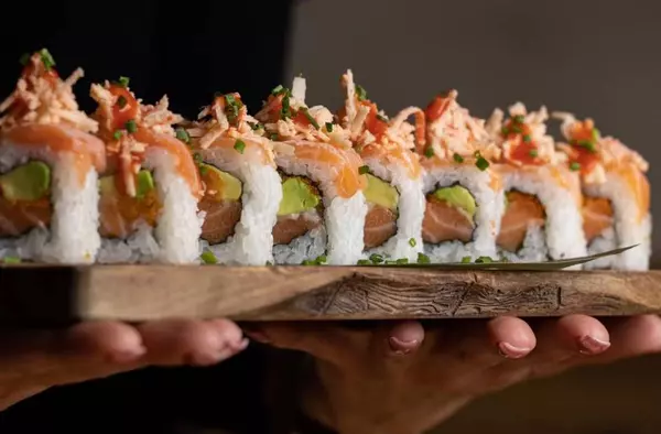 Abre en Boadilla un nuevo restaurante japonés con barra libre de Sushi