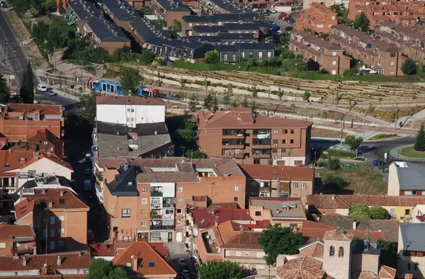 Los socialistas piden para Boadilla: "Un modelo de ciudad integrada y sostenible, con vivienda pública asequible"