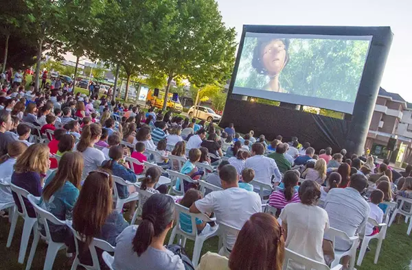 Arranca el Cine de Verano de Boadilla 2024: al aire libre y gratuito 