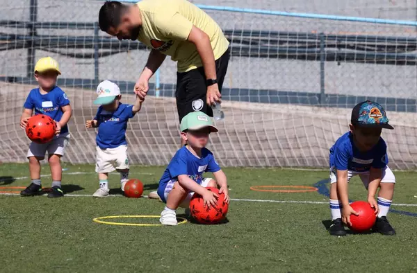Prefootball: la nueva escuela de fútbol en Boadilla para niños desde 16 meses de edad a los 5 años