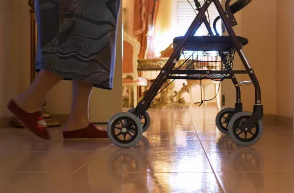 Los servicios sociales de Boadilla, Pozuelo, Las Rozas y Majadahonda se refuerzan en 2025 con nuevos convenios con la CAM 