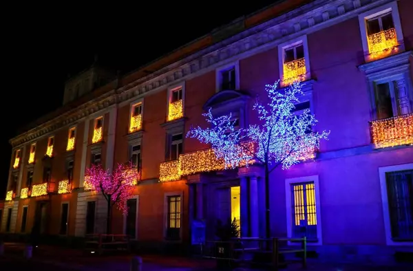  Boadilla da la bienvenida a la Navidad con el encendido de las luces este viernes