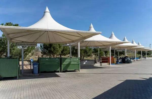 El Ayuntamiento de Boadilla pide a los vecinos que utilicen el Punto Limpio para depositar los residuos generados en la Navidad