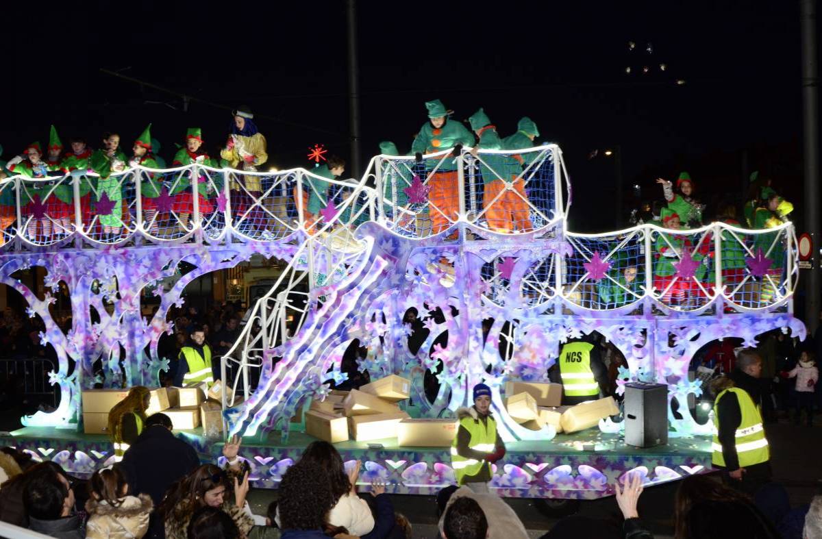 La Cabalgata de Reyes de Boadilla contará con 10 carrozas y una amplia comitiva que acompañará a Sus Majestades