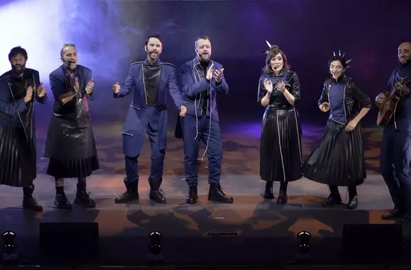 TEATRO. 'El que tropieza y no cae...'. 27 de Marzo en Villanueva de la Cañada