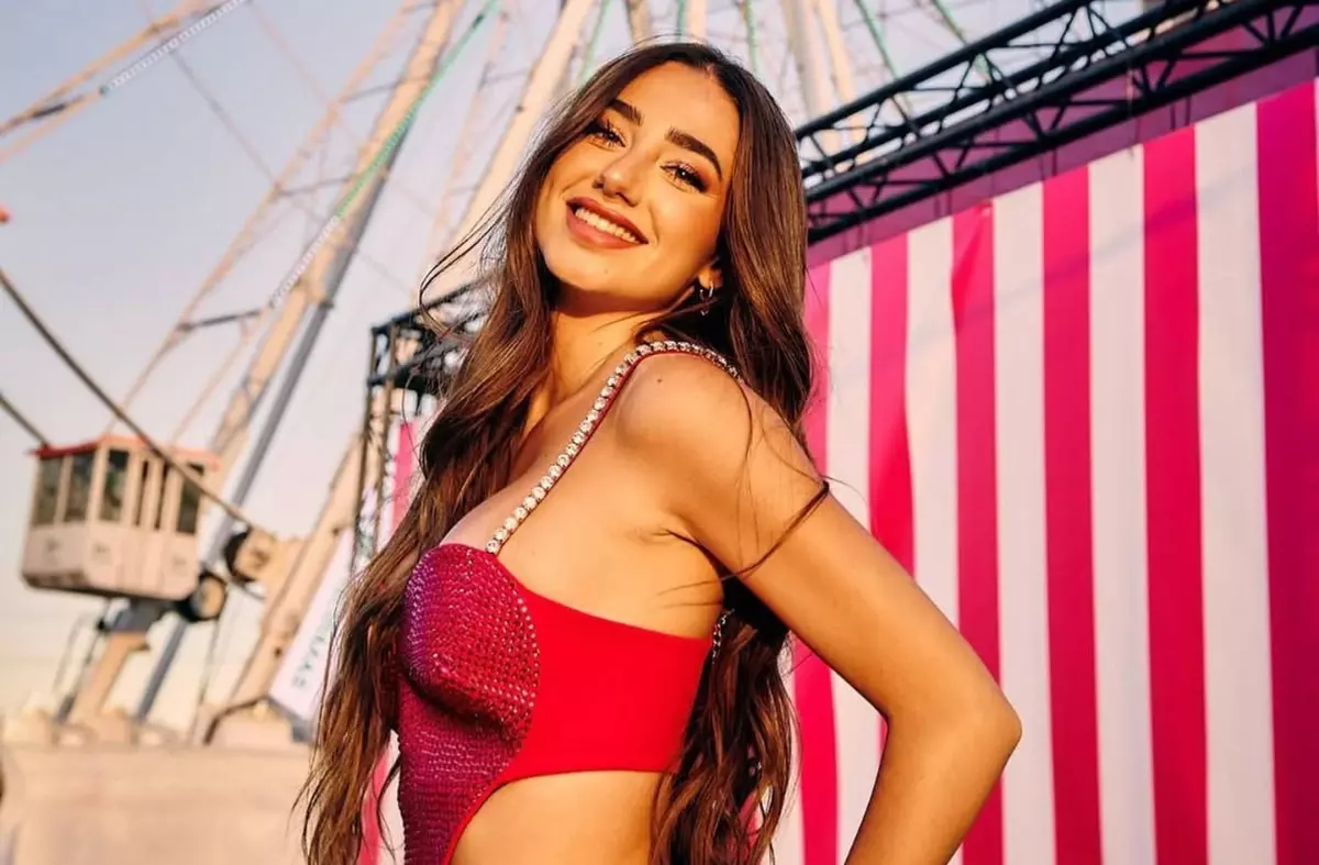 La influencer Lola Lolita elige Villanueva de la Cañada para celebrar su macro festival de música
