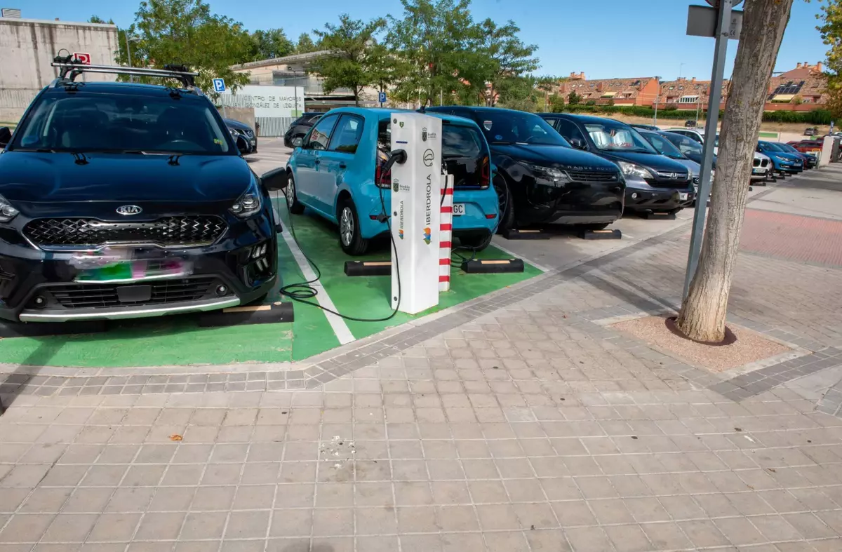 Los puntos de recarga de coches eléctricos de Boadilla se mejoran y amplian