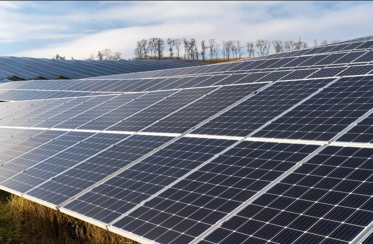 Ahorro municipal y luz más barata para los vecinos: en estudio el potencial solar de Boadilla