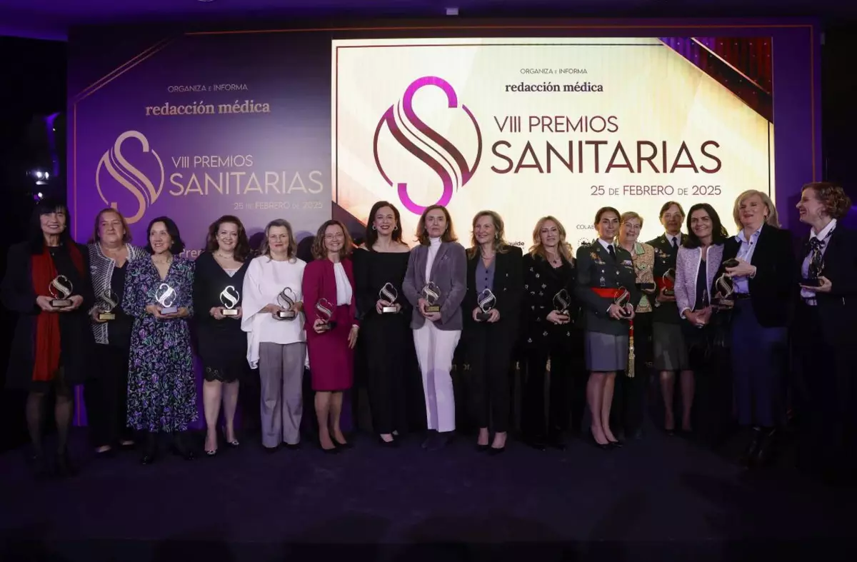 La jefa del Servicio de Cirugía Torácica del Hospital Puerta de Hierro, reconocida con el 'Premio Sanitarias' por su liderazgo y trayectoria