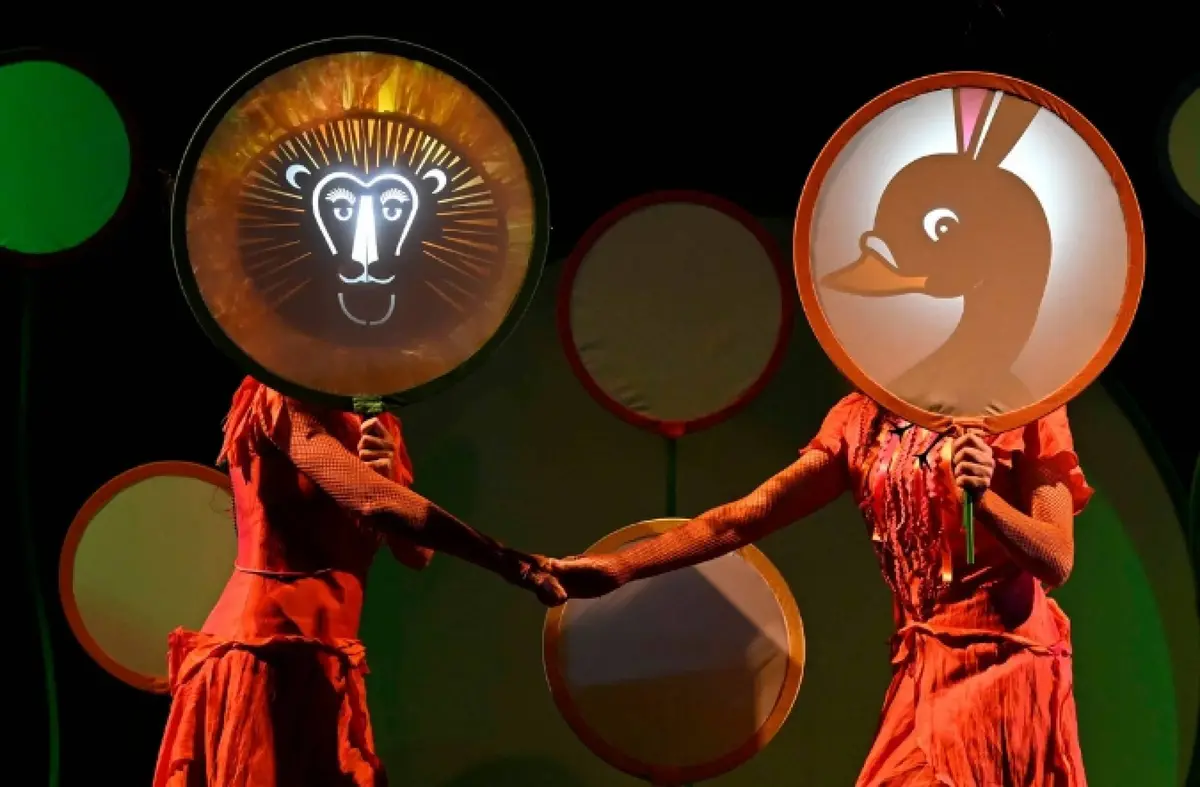 TEATRO DE SOMBRAS Y TÍTERES. 'El carnaval animal'. 25 de Mayo en Majadahonda