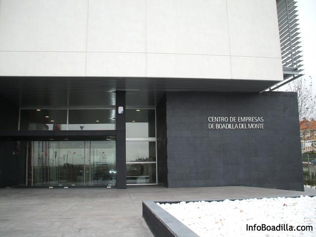 PSOE: "La adjudicación del centro municipal de empresas ha supuesto una pérdida de 800.000 euros para el Ayuntamiento de Boadilla"
