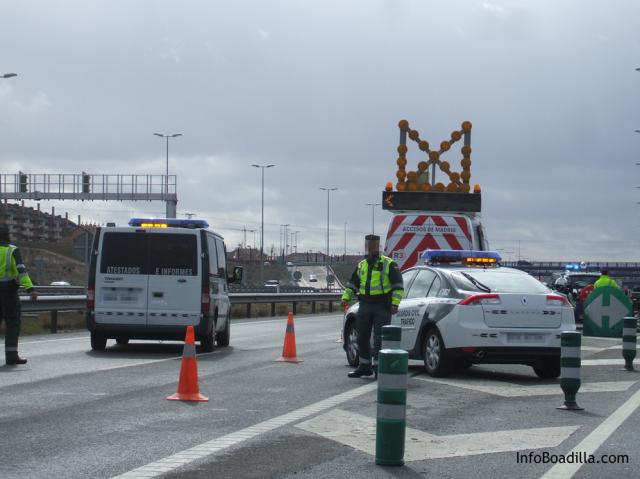 Mujer de 26 años herida grave en un accidente en la M50 a su paso por Boadilla