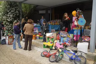 Mercadillo Solidario de Manos Unidas en la Iglesia de Las Lomas