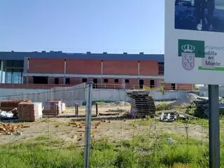 PSOE: "Boadilla se queda sin pabellón deportivo cubierto"