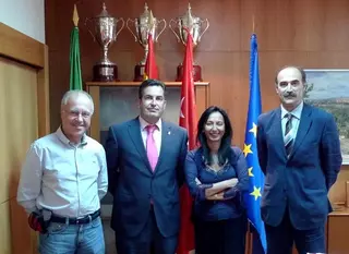 El nuevo  Consejo Local de UPyD de Boadilla del Monte se presenta al Alcalde