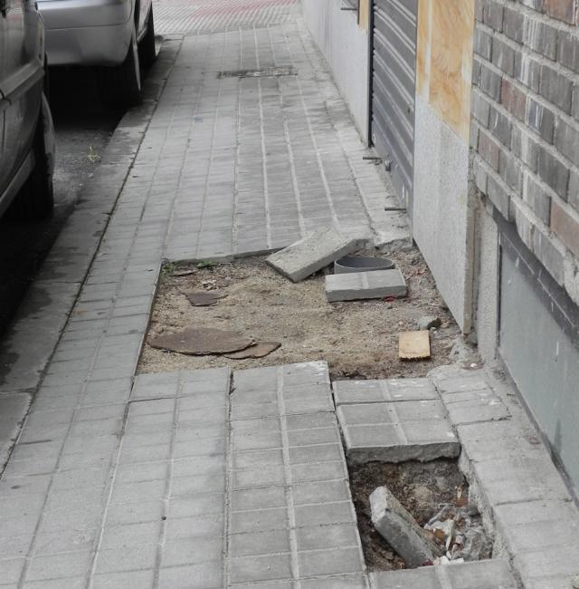 Alternativa Por Boadilla denuncia el lamentable estado de las aceras del municipio