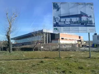 El PSOE de Boadilla denuncia otra promesa incumplida del PP: la construcción del pabellón deportivo cubierto
