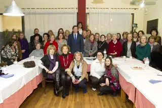 Antonio González Terol se reúne con la Asociación de Mujeres en Igualdad y con los Comerciantes del Zoco