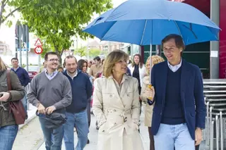 Antonio González Terol recorre junto a Ana Botella las calles de Boadilla