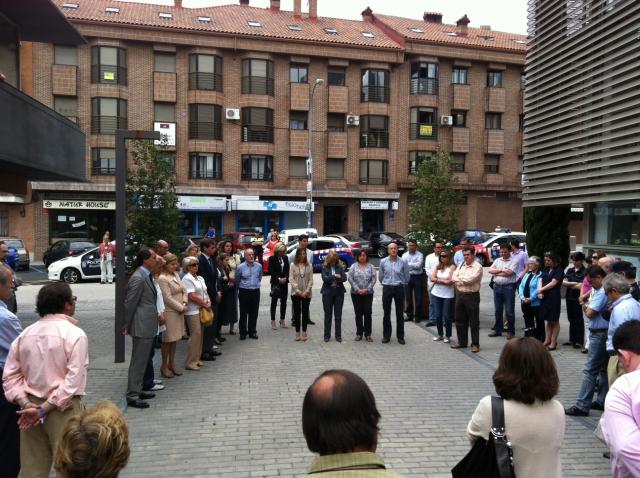 Concentración silenciosa frente al Ayuntamiento en solidaridad con Lorca