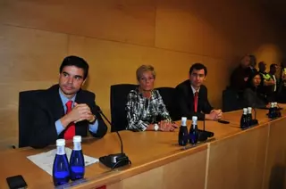 El PSOE de Boadilla del Monte presenta una moción en el pleno para fomentar la transparencia y la democracia participativa.
