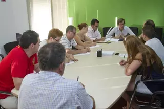 El Alcalde se reune con las peñas del municipio
