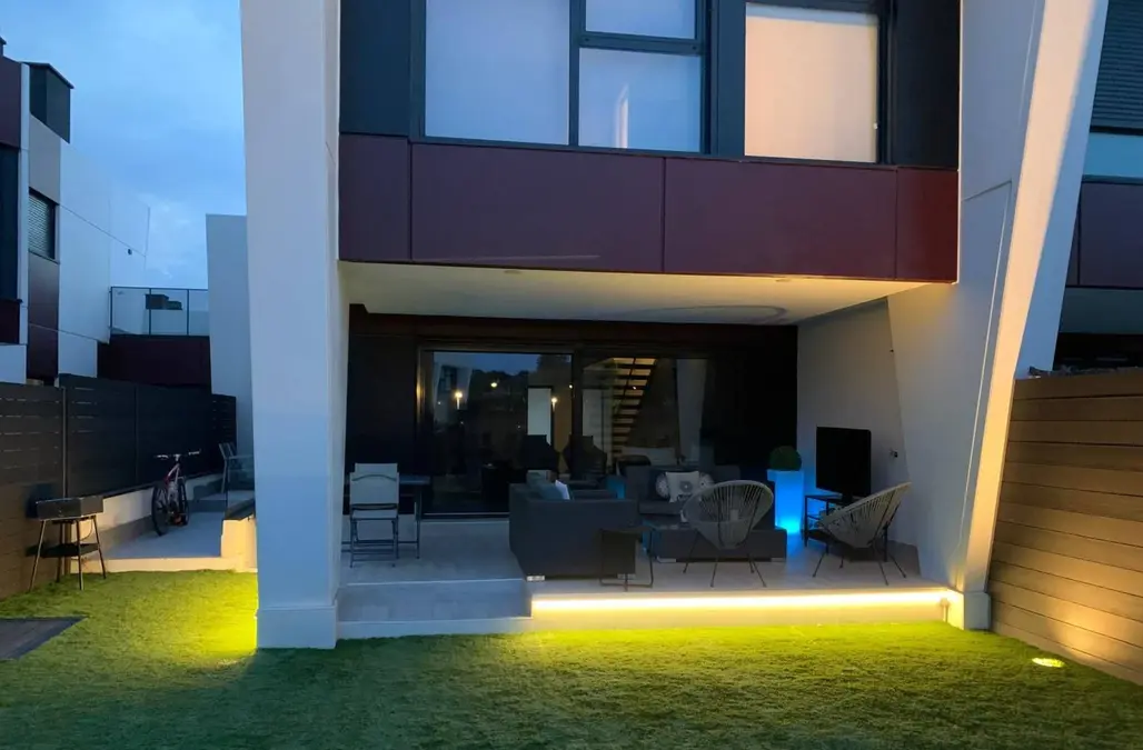 Chalet pareado en venta en El Olivar de Mirabal