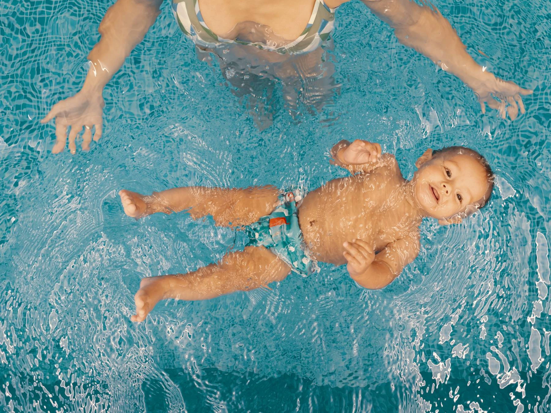 Clase gratuita de Matronatación, ó Natación para embarazo ó post parto